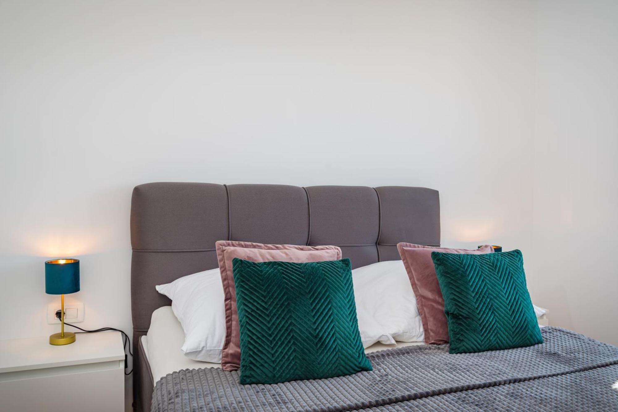 Appartamento Skyline Luxe Zara Esterno foto