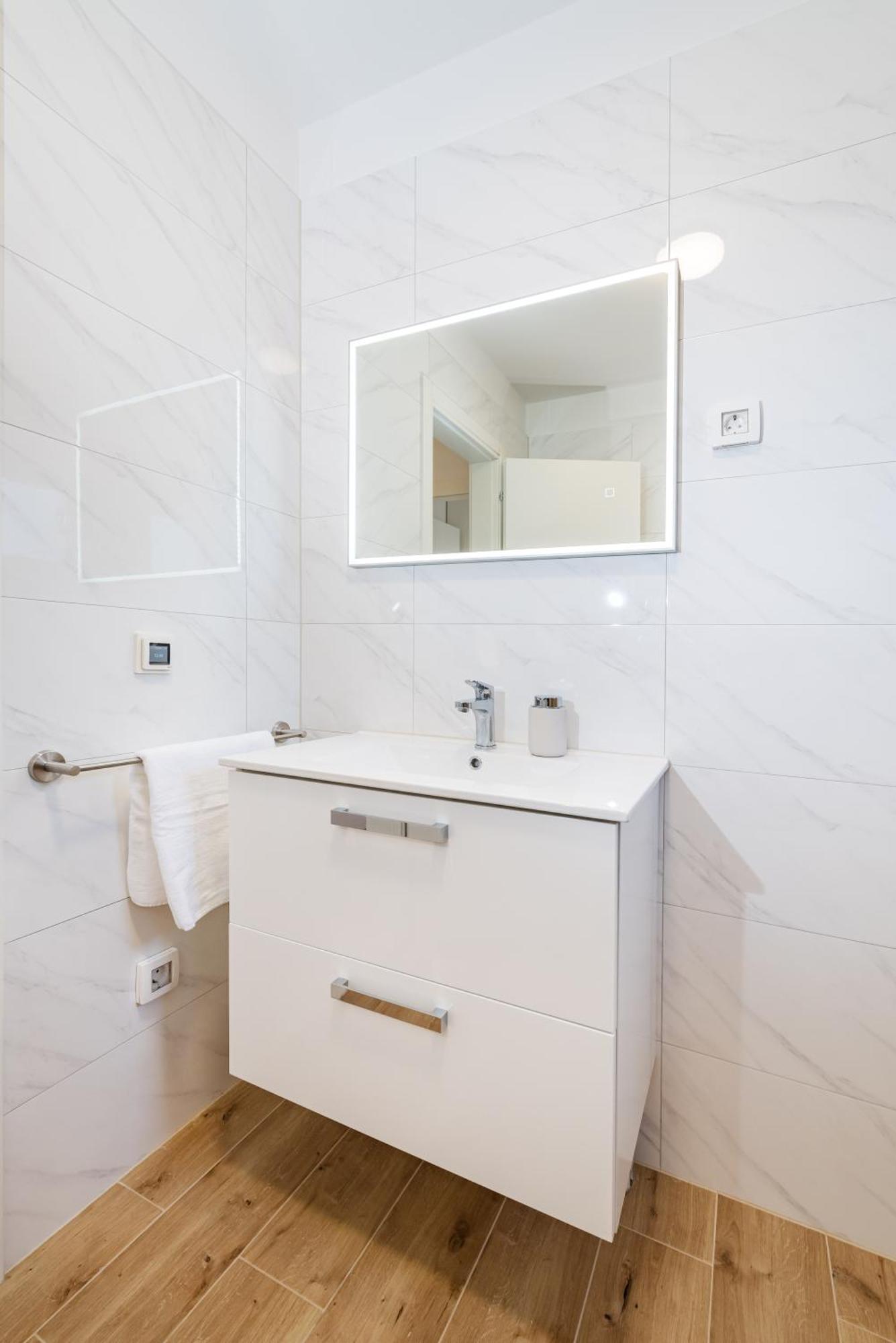 Appartamento Skyline Luxe Zara Esterno foto
